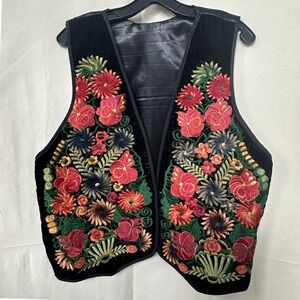 Vintage Handmade Boho Folk Black Velvet Floral Embroidered Vest Sz. XL? READ